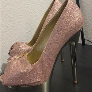 High heels wild pair